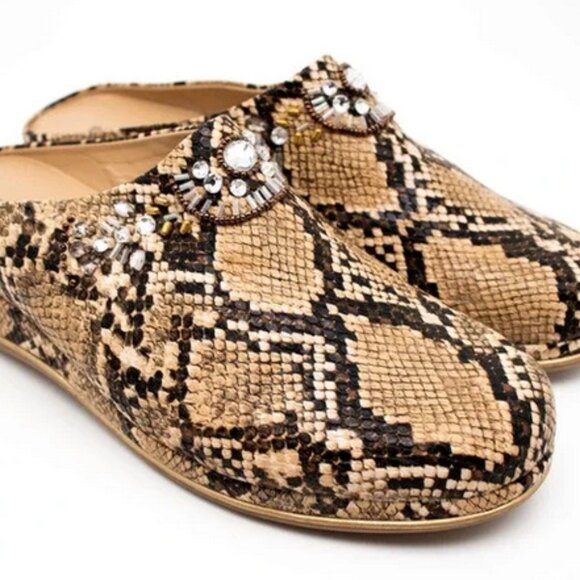 Kenneth Cole Reaction Glam 2.0 Jewel Mule Faux Reptile Skin Slip On Mules - Picture 3 of 12